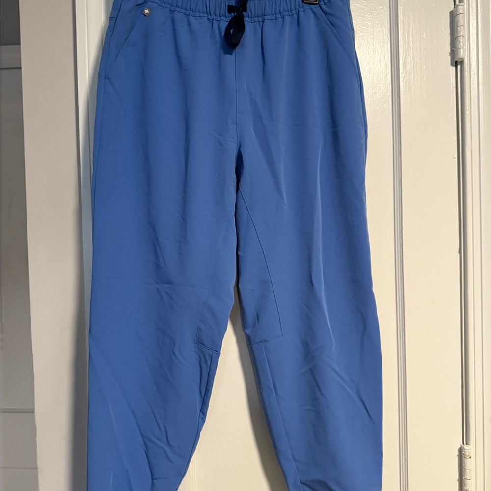 Figs Men's Joggers in Vibrant Blue